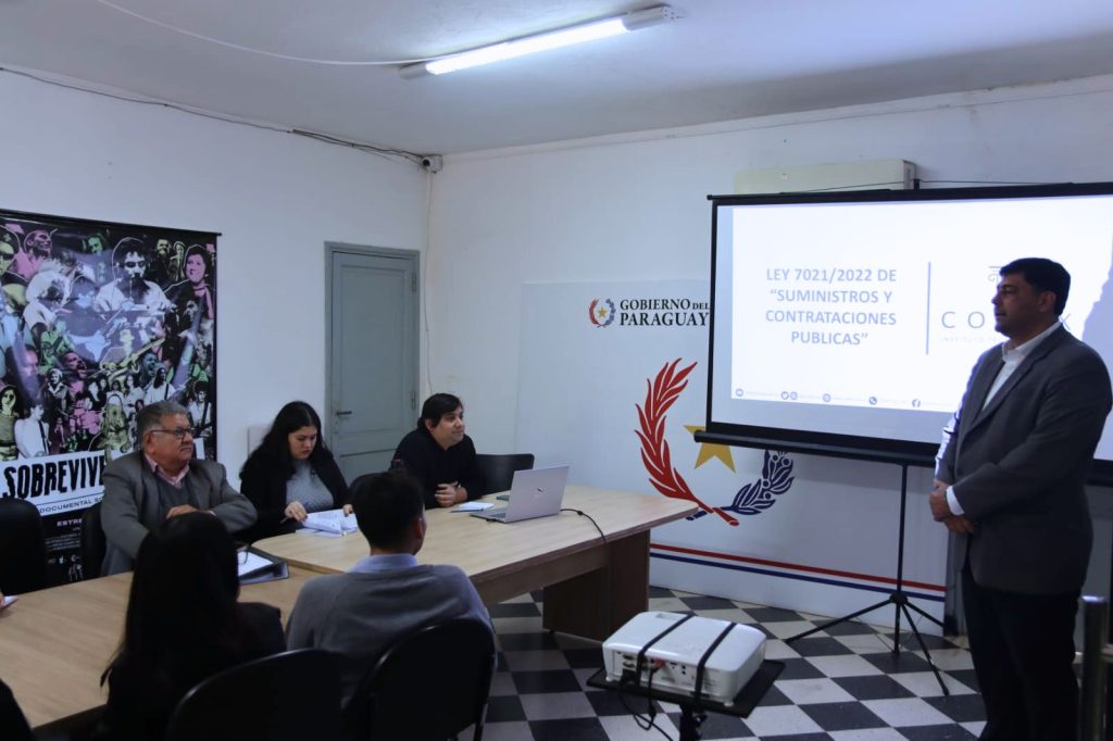 INAP refuerza control interno con charla sobre contrataciones públicas
